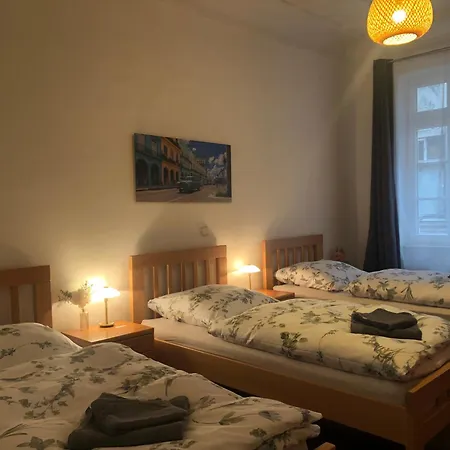 Quer Zwo Apartment *