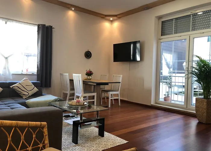 Appartamento Quer Zwo *